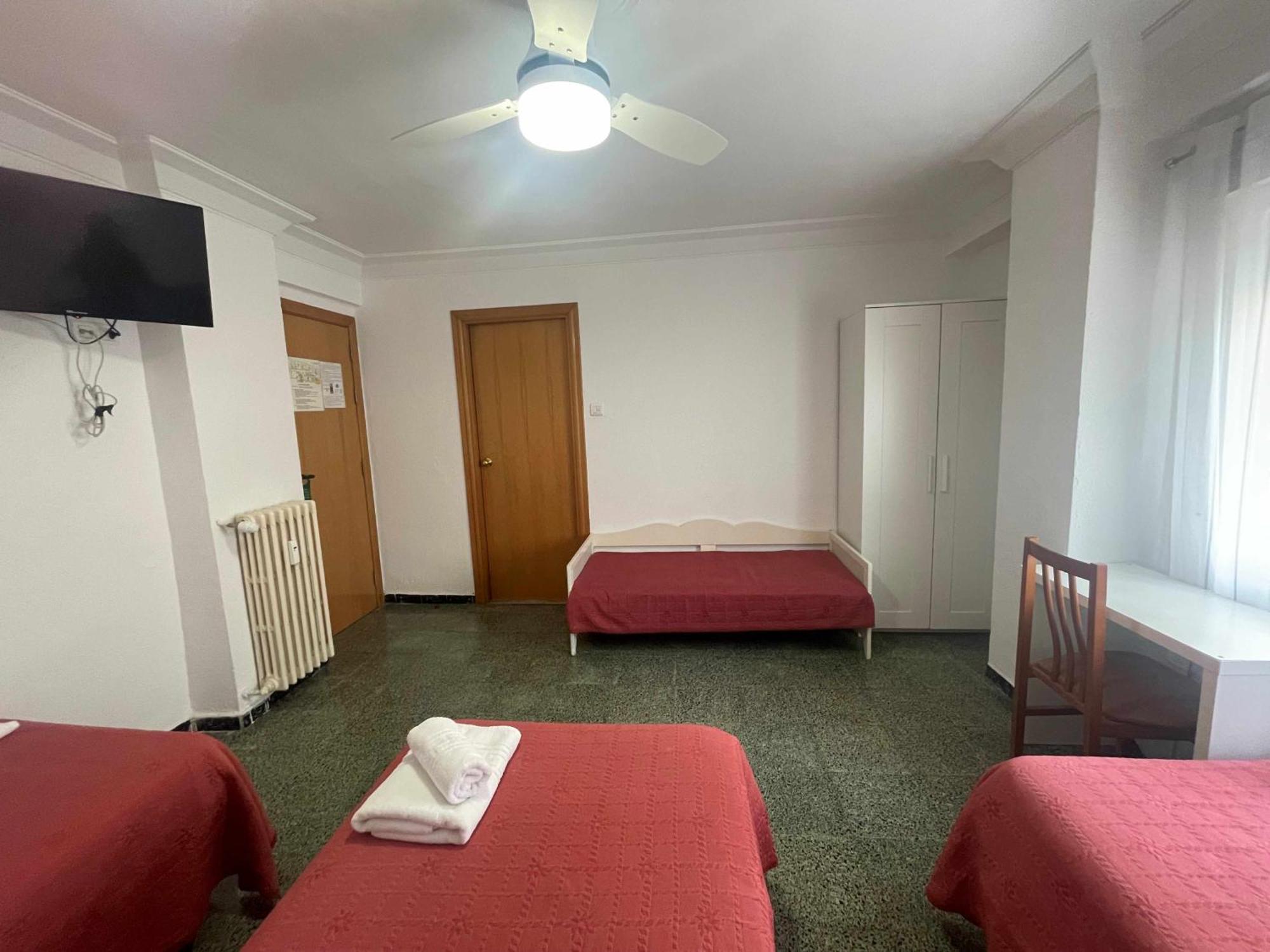 Hostal Cumbre سرقسطة المظهر الخارجي الصورة
